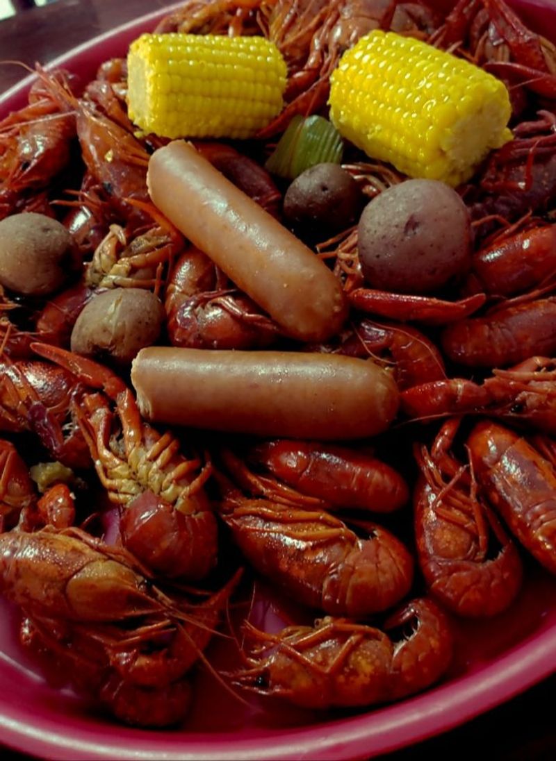 Cajun Seafood, 1901 Airline Hwy, Kenner, LA