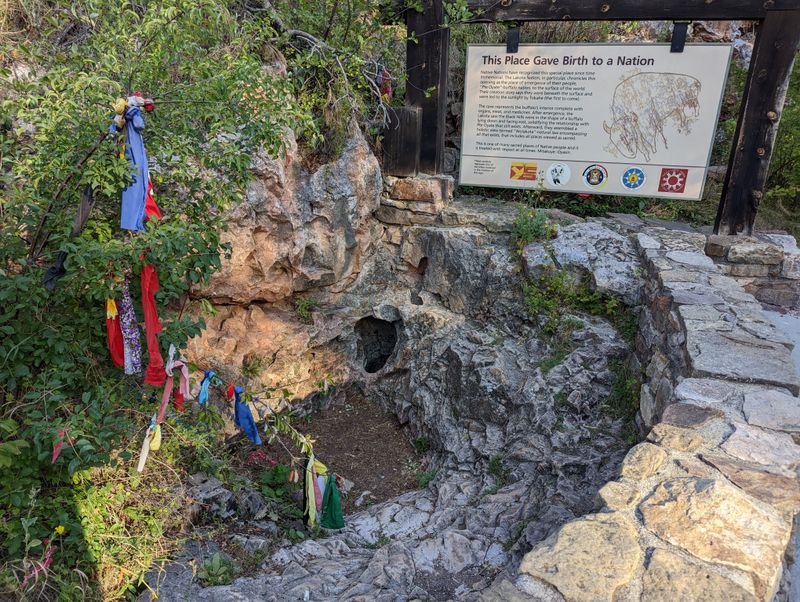 Wind Cave gateway trails from town