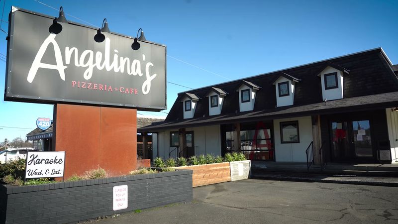 Angelina's Pizzeria and Cafe