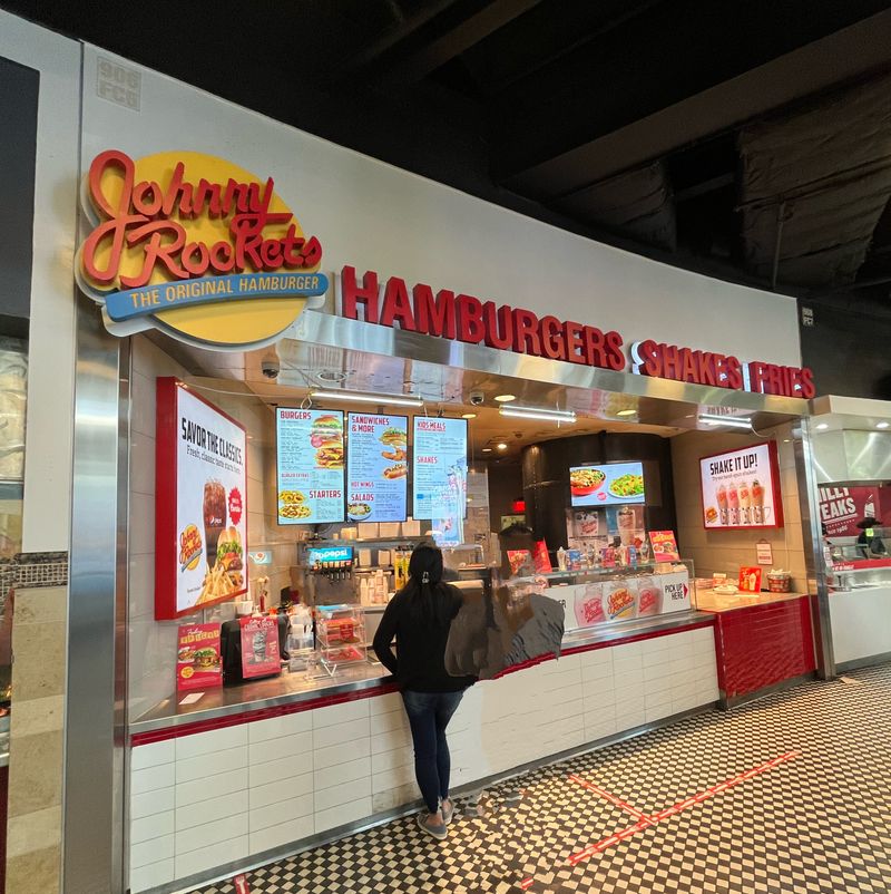 Johnny Rockets, 301 Main St, Huntington Beach, CA 92648