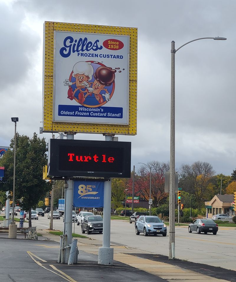 Gilles Frozen Custard Drive-In