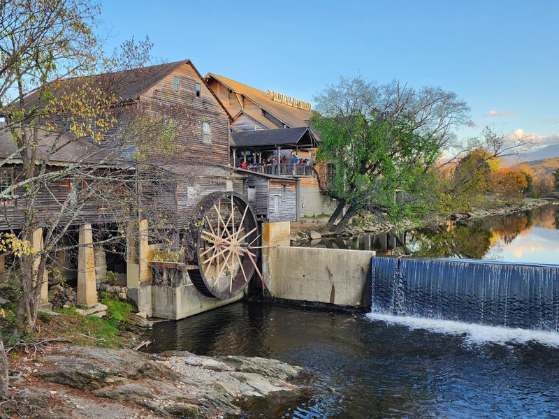 The Old Mill Restaurant, Pigeon Forge