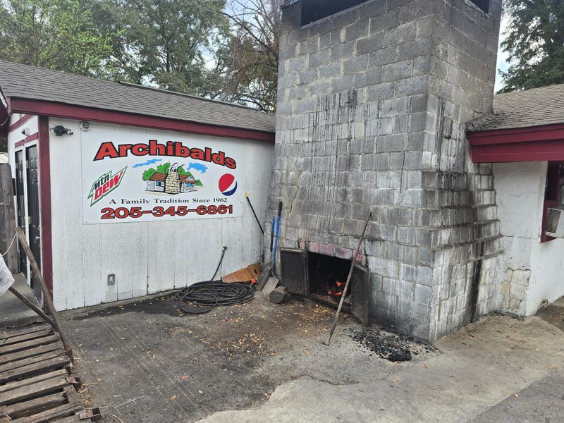 Archibald's BBQ (Northport)