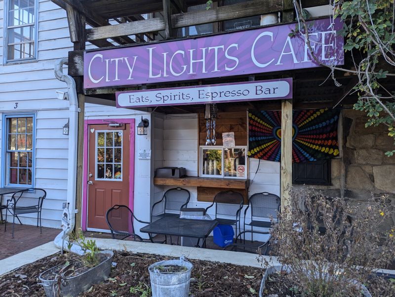 City Lights Café: Sylva, North Carolina