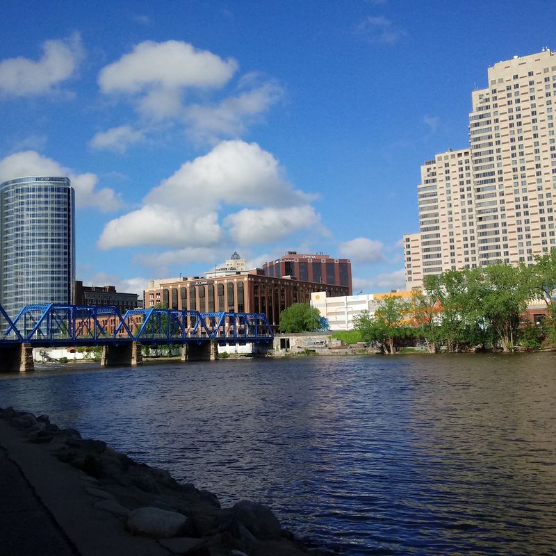 Grand River, upstream Harpersfield covered bridge