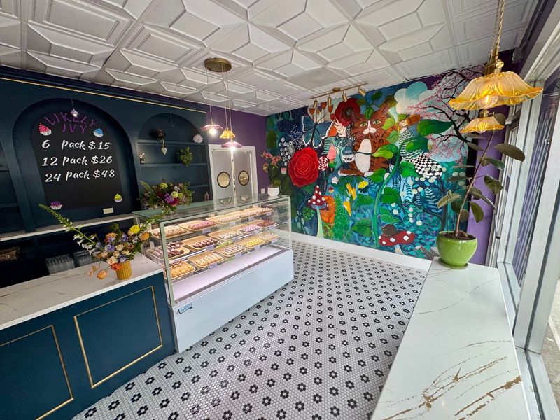 Likely Ivy, Portland (Hawthorne)