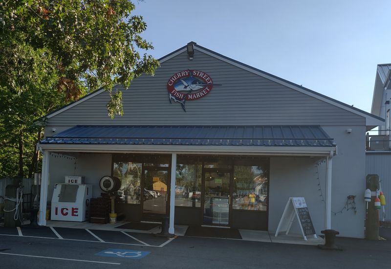 Cherry Street Fish Market, Danvers