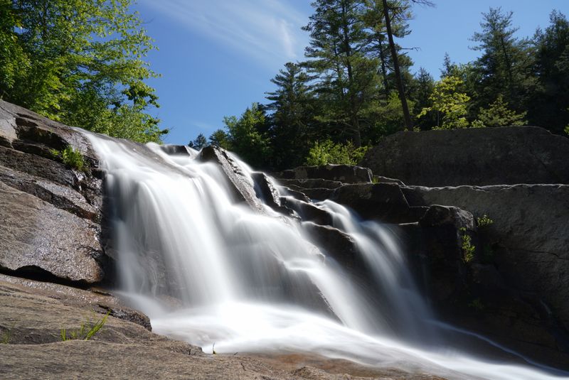 Jackson Falls Winter Cascades