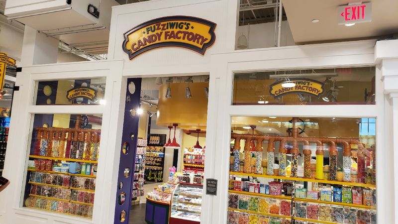 Fuzziwig’s Candy Factory At Scheels
