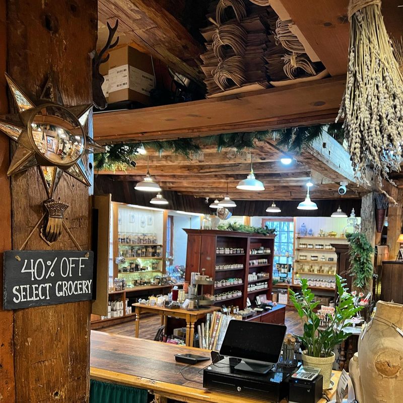 Cedar Creek Settlement Shopping Inside History