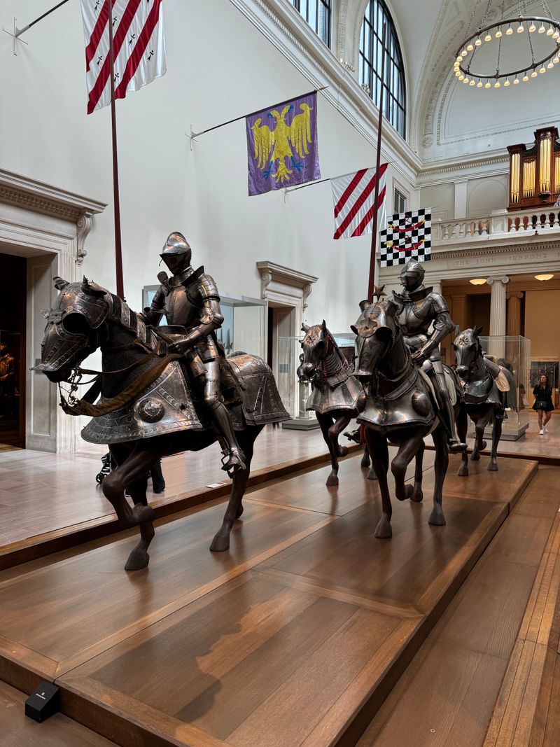 Glide through The Met with a gallery game plan