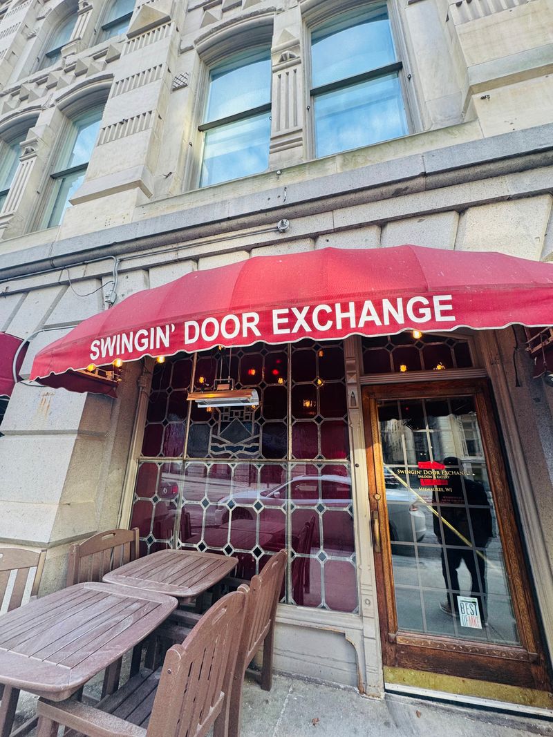 Swingin' Door Exchange, Milwaukee