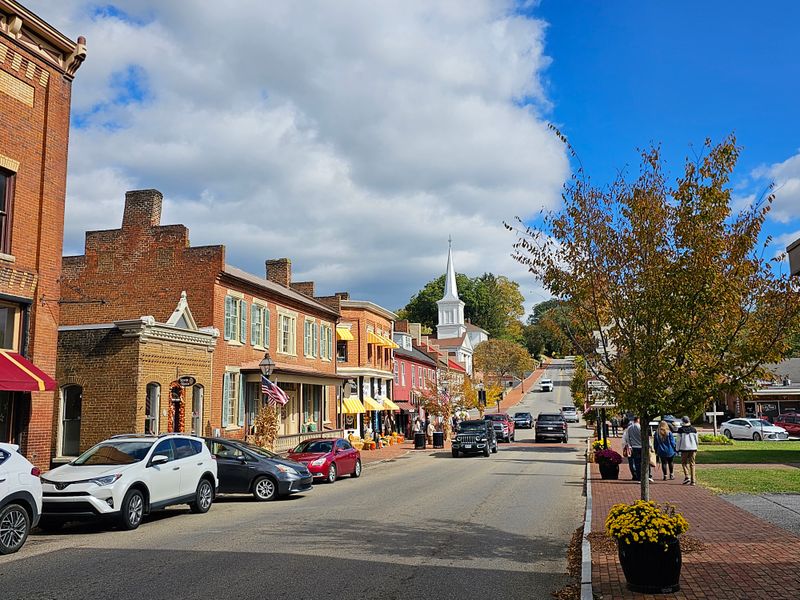 Historic Jonesborough Stroll