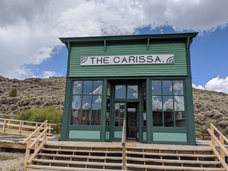 Rapid Population Decline Left Behind Personal Belongings