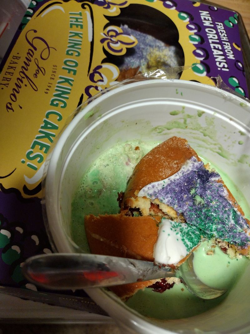 Popular dishes and baked goods