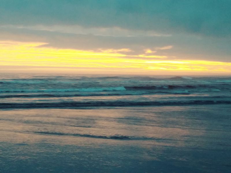 Glowing Sand & Hidden Caves