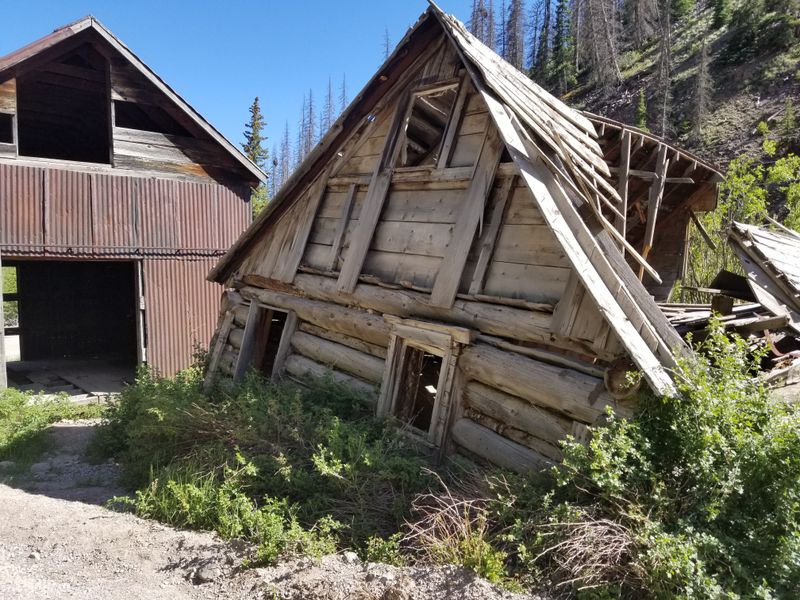 Genuine Old West Aesthetic