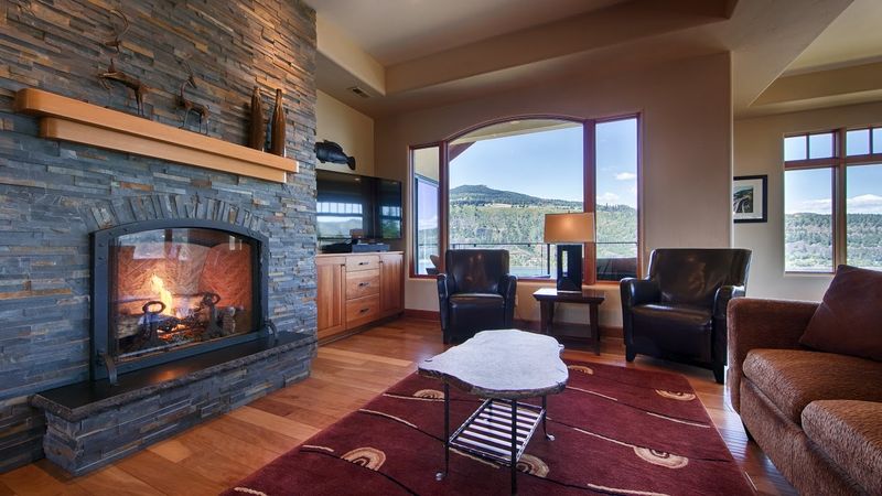 Cozy Stays That Turn Detours Into Traditions