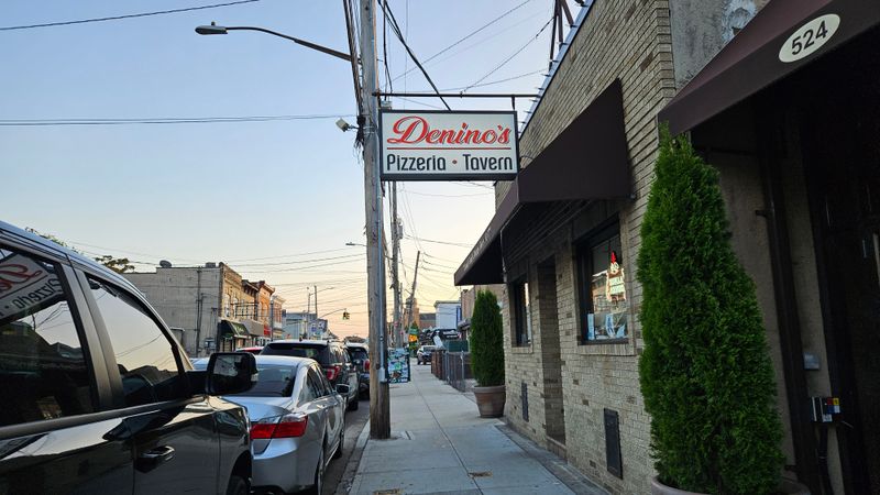 Denino’s Pizzeria and Tavern, Cranford
