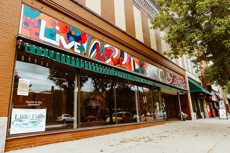 Handmade Crafts, Old-School Ornaments, And Zero Online Checkout