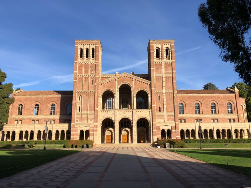 Yale Scenes at USC and UCLA, Los Angeles