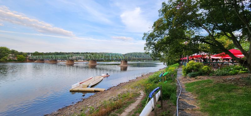 A Base for Short Winter Wanders