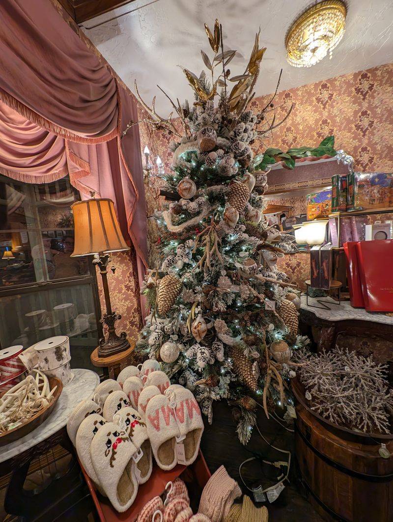 Tourists In Line, Locals At The Tables