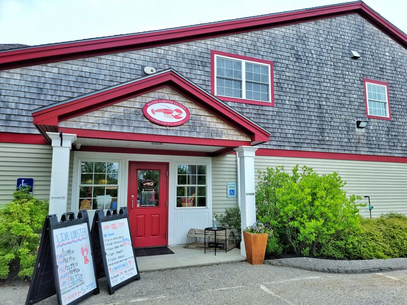 Maine Lobster Outlet, York