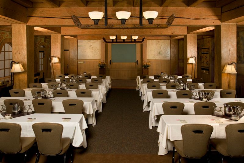 Dining With Mountain Views and Hearty Flavors