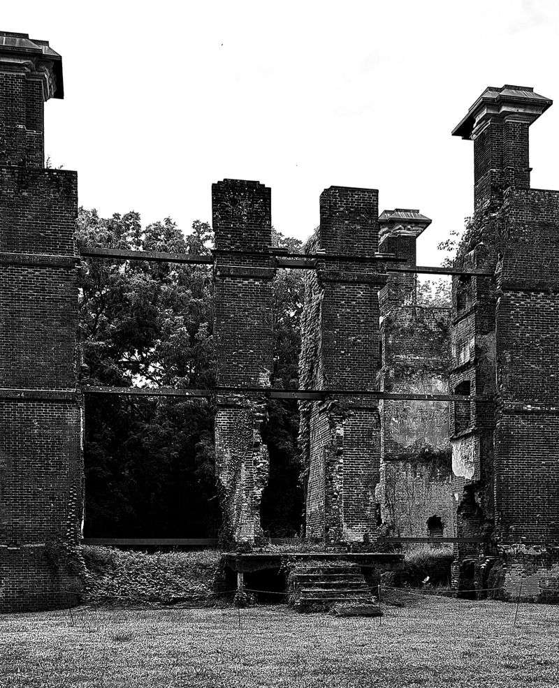 Rosewell Plantation Ruins: The Grandeur & Scale