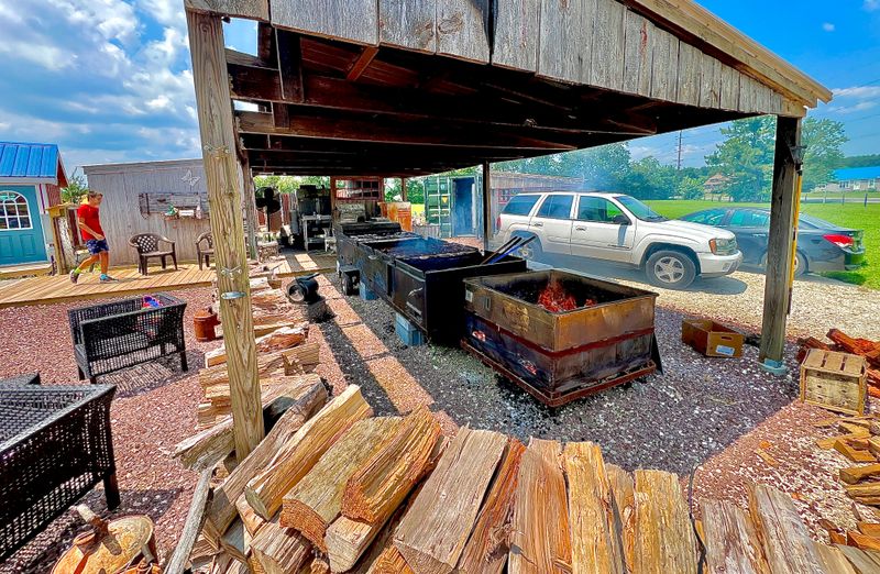 Smokin D'z Real Pit BBQ