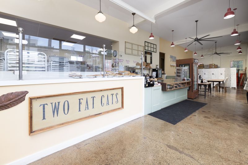 Two Fat Cats Bakery
