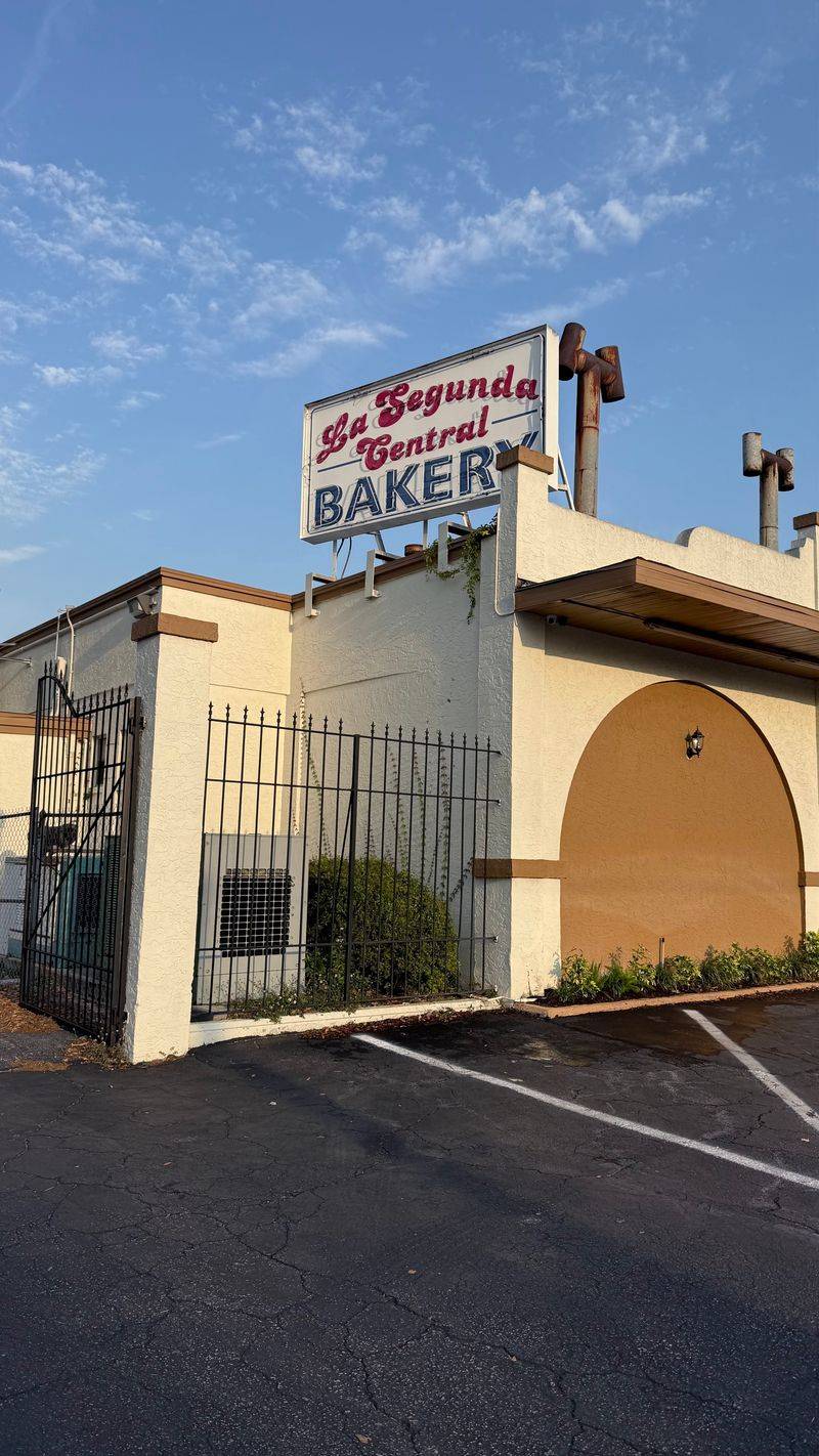 La Segunda Central Bakery