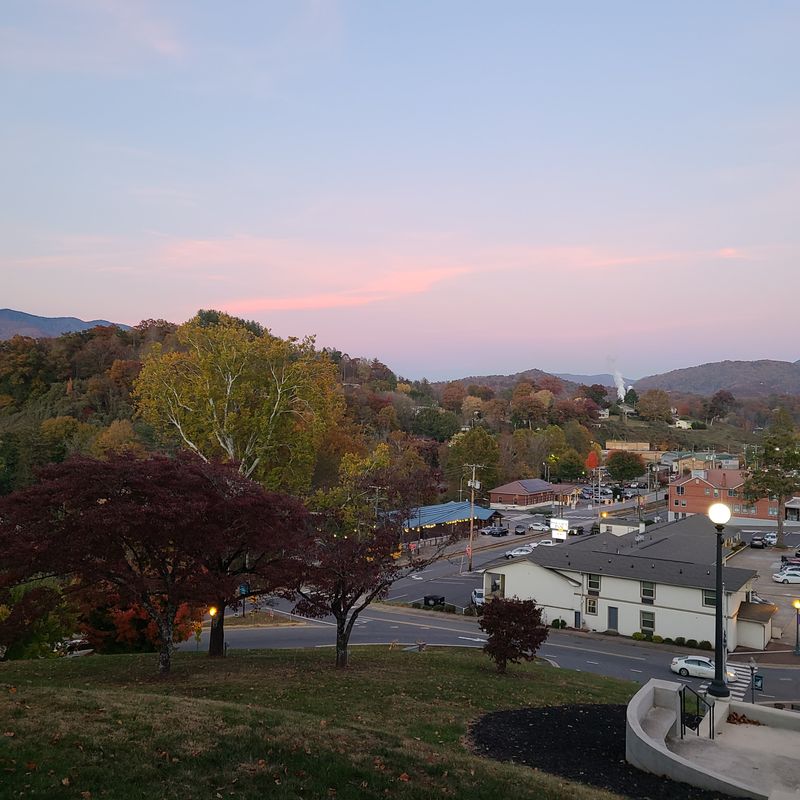 Why Winter Road-Trippers Keep Returning to This Quiet Route