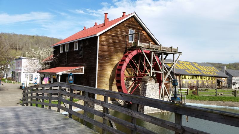 A Kentucky Musical Hamlet Where the Past Still Lives