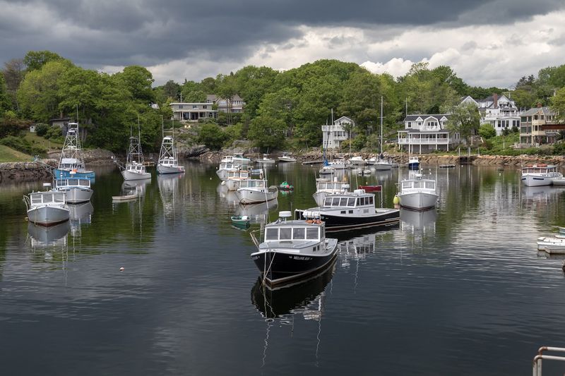 Handwritten Signs and Cash-Only Businesses Remain Common