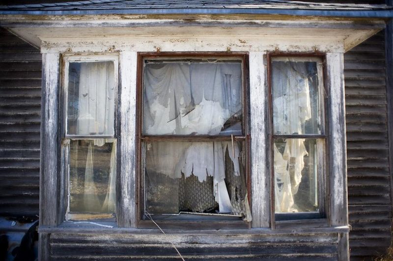 Respectful visiting, etiquette, and photography tips