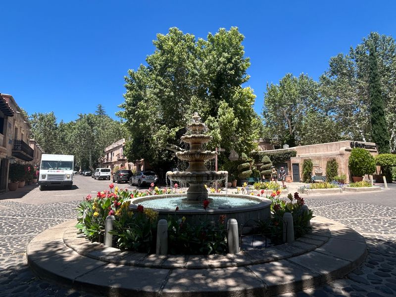 Tlaquepaque Arts & Shopping Village