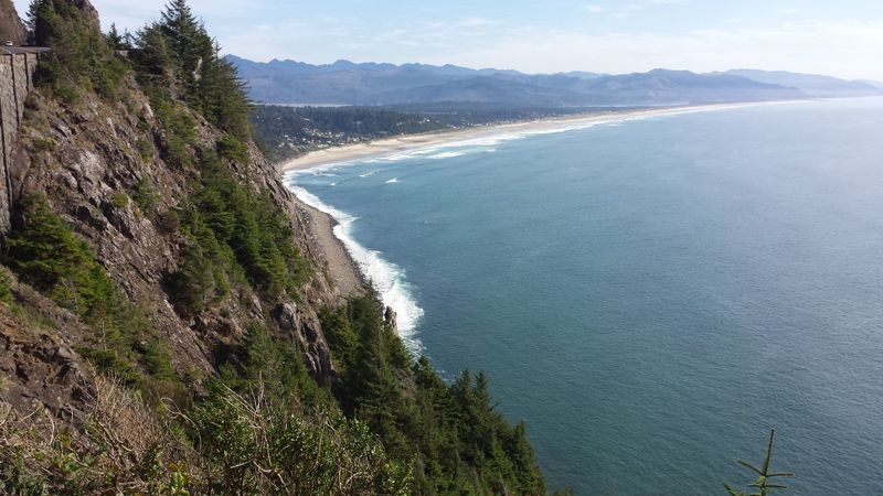 Neahkahnie Mountain's Dramatic Presence