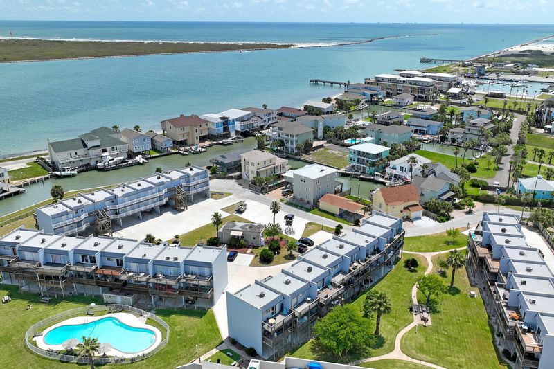 Port Aransas: Island Escape with Small-Town Soul