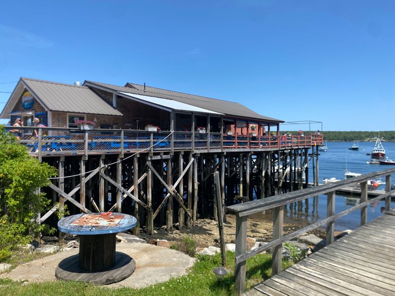 Holbrook's Lobster Grille