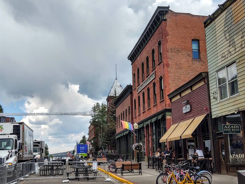 Work From Anywhere Moves In