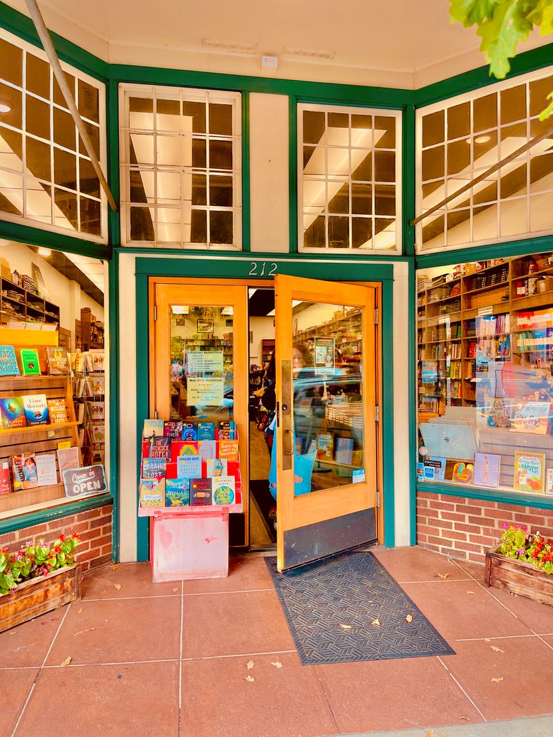 Rainy Day Bookstores And Tasting Rooms