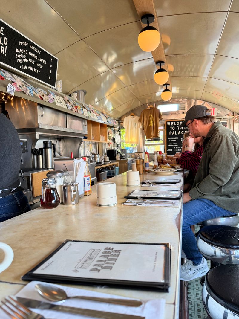 An Atmosphere That Refuses To Age