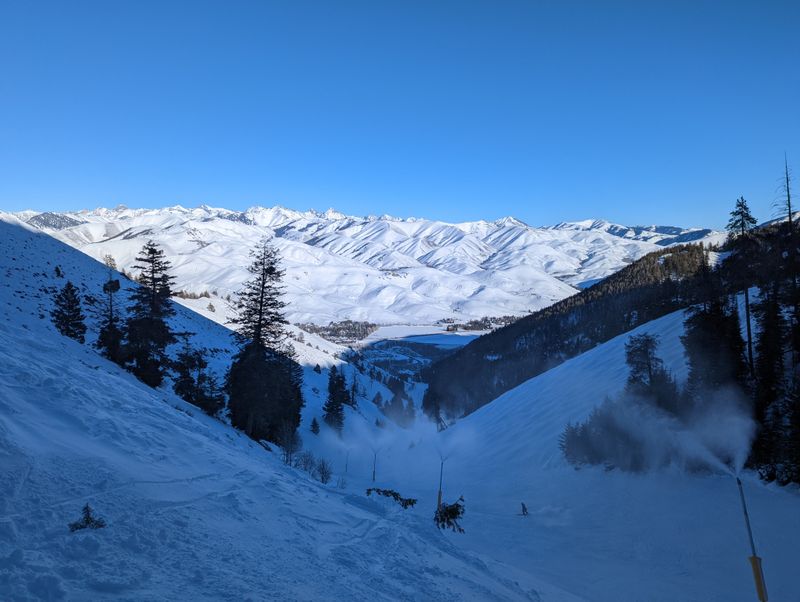 Cross-country grace at the Nordic and Snowshoe Center