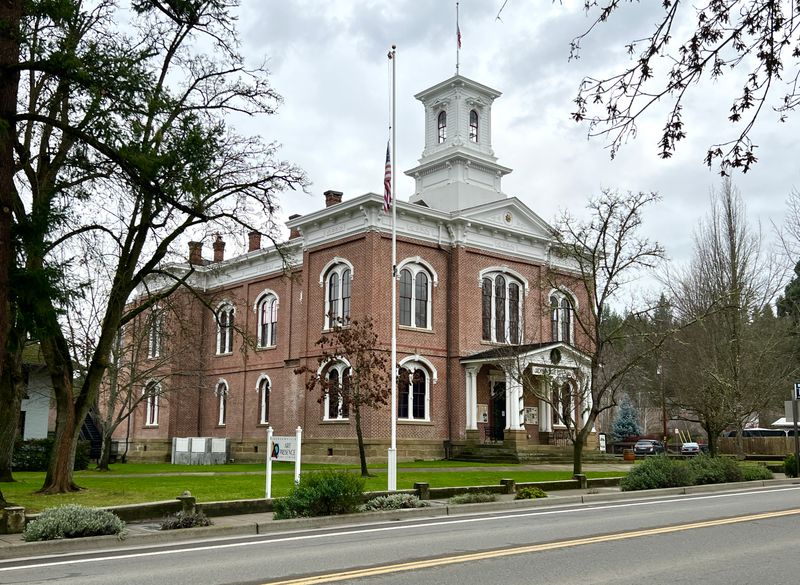 Oregon’s First County Seat Still Stands