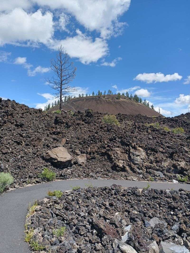 Bend and Newberry Volcanic Country