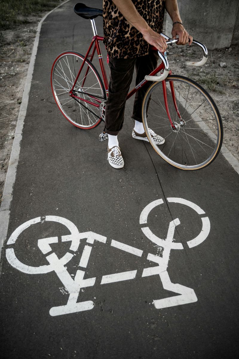 Blocking Bike Lanes While Loading Or Ridesharing