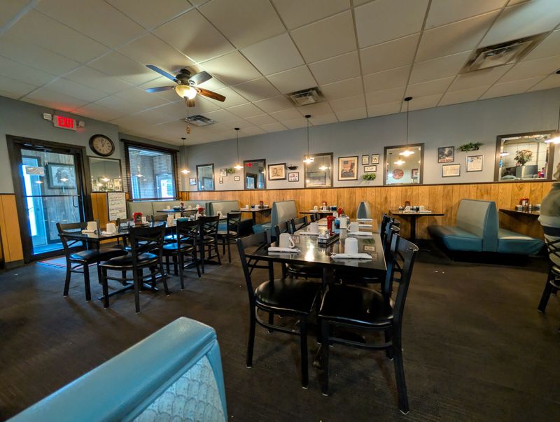 Lincolnway Cafe, Franklin Grove