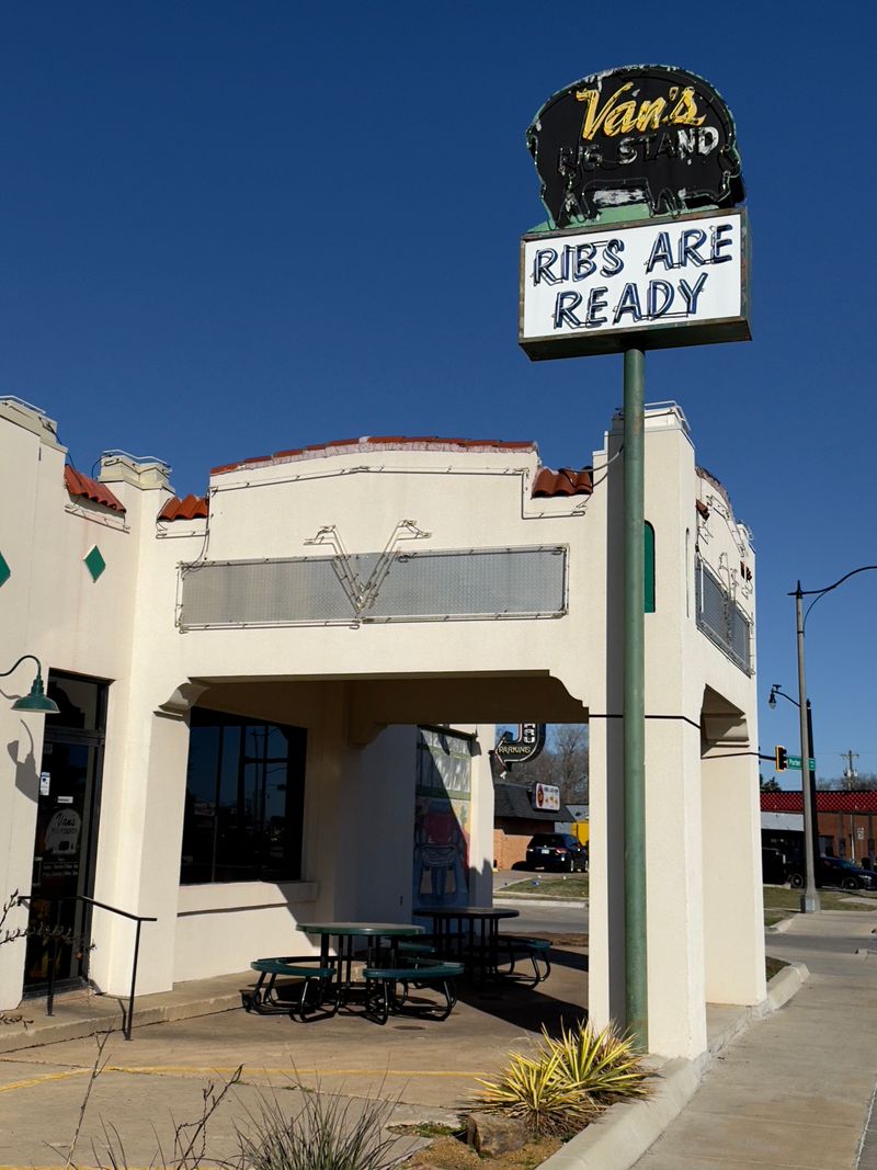 Van's Pig Stands (Norman)